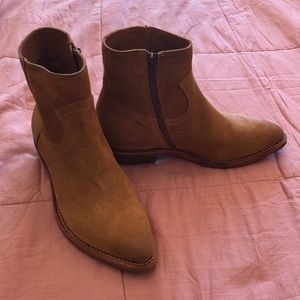 Frye Billy Inside Zip Bootie in Brandy